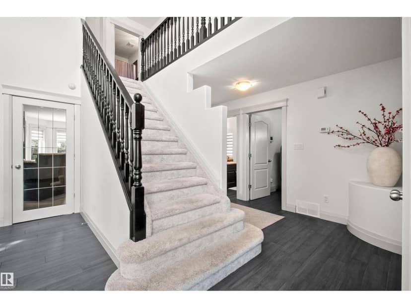 10656 181 AV NW — photo 11 of 40
