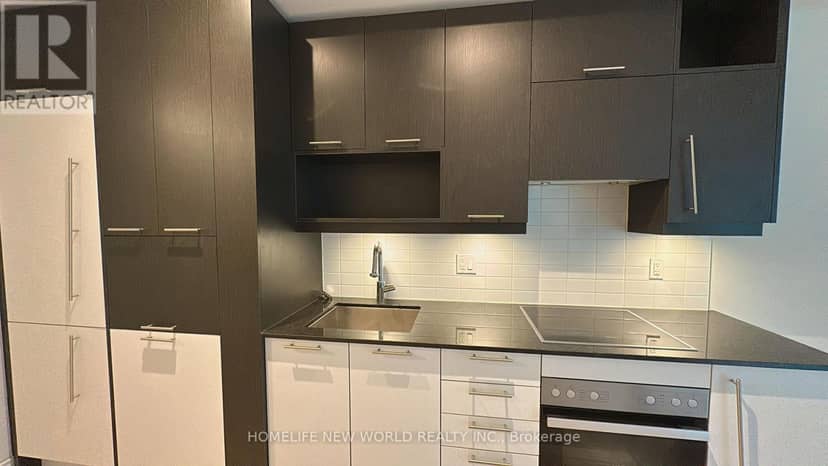 402 - 30 Nelson Street — photo 12 of 17