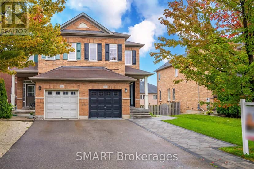 3367 Stoney Crescent — photo 2 of 40