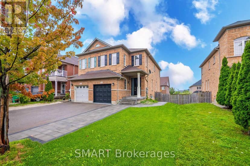 3367 Stoney Crescent — photo 3 of 40