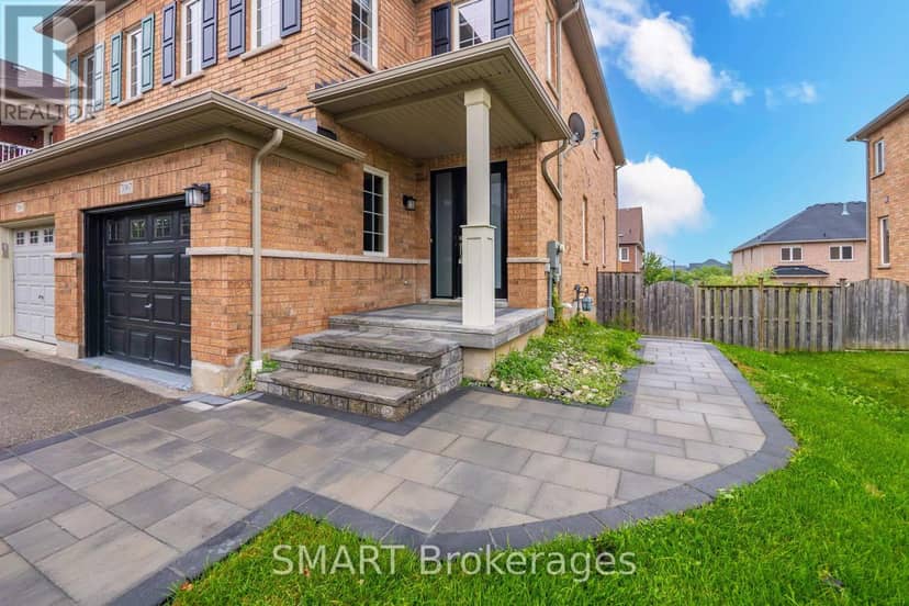 3367 Stoney Crescent — photo 4 of 40