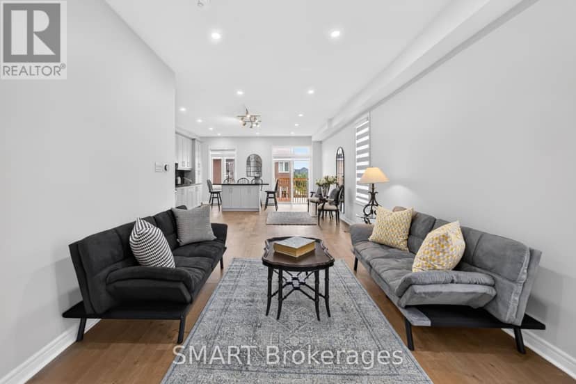 3367 Stoney Crescent — photo 8 of 40