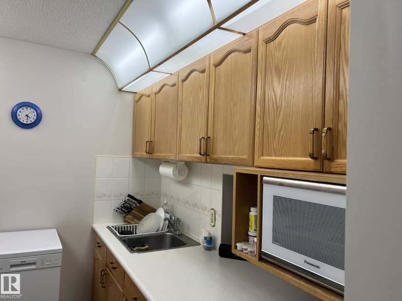 #207 18012 95 AV NW, Edmonton, photo 8