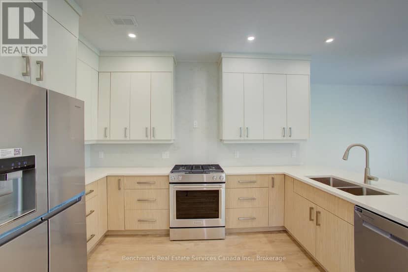 41 - 1182 Queen Street — photo 14 of 40