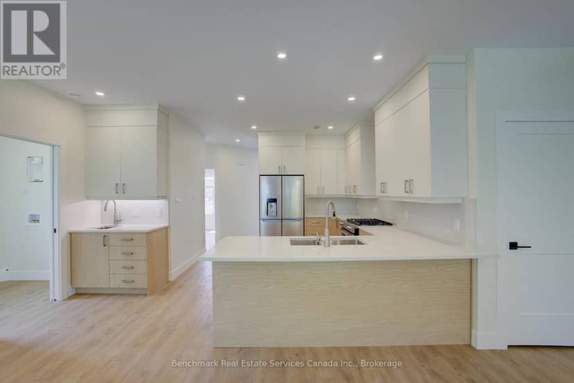 41 - 1182 Queen Street — photo 17 of 40