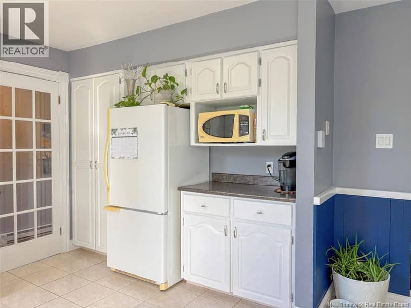 102 Kelly Court, Woodstock, photo 8