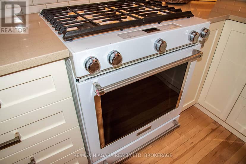 436 Ridgeway Road — photo 10 of 32