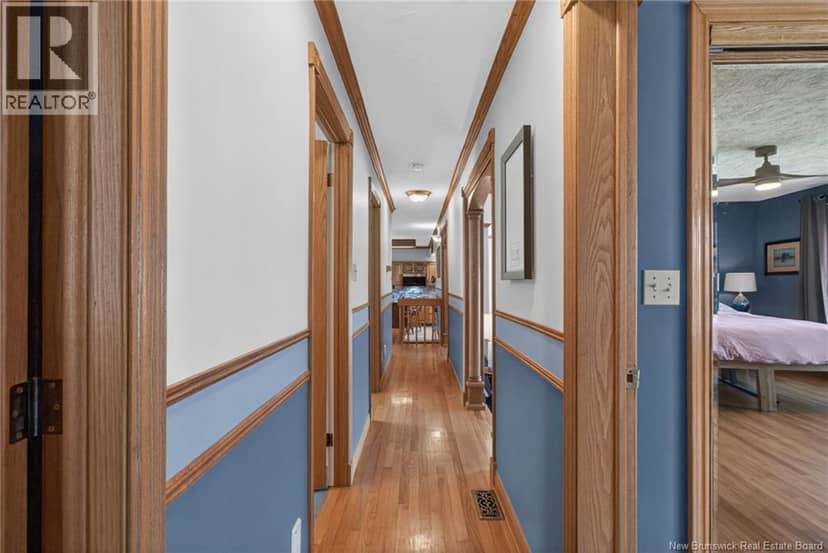915 Dawson — photo 21 of 40