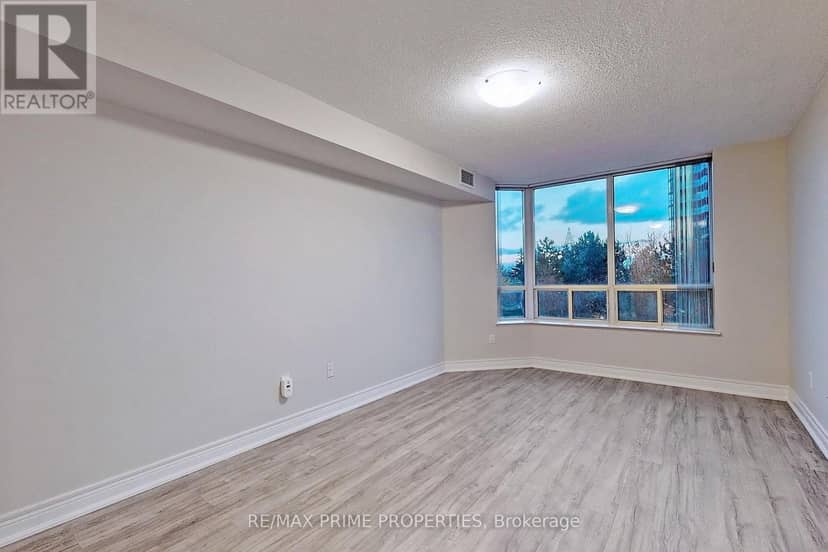 310 - 89 Skymark Drive — photo 15 of 36