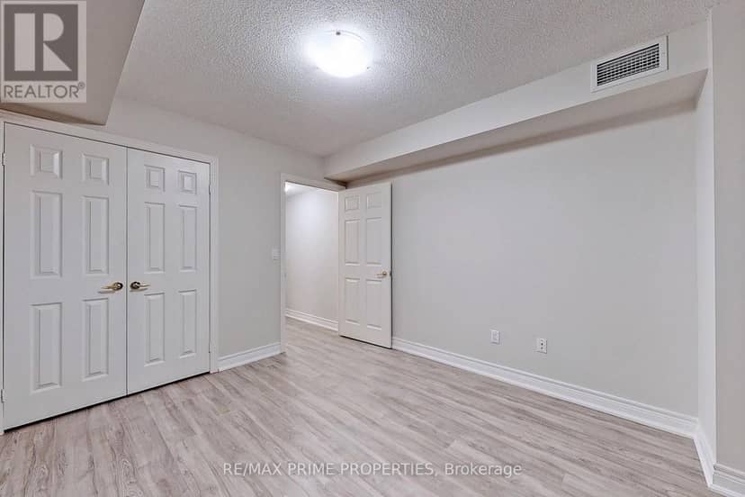 310 - 89 Skymark Drive — photo 21 of 36