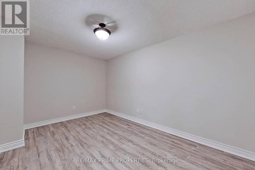 310 - 89 Skymark Drive — photo 23 of 36
