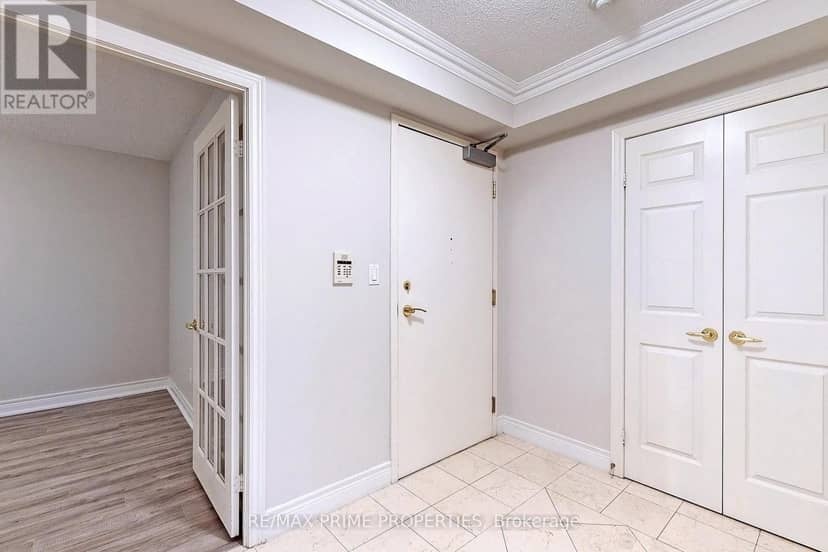 310 - 89 Skymark Drive — photo 25 of 36