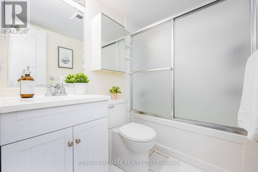 112 - 3 Rean Drive — photo 17 of 32