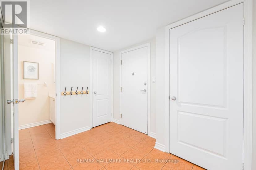 112 - 3 Rean Drive — photo 19 of 32