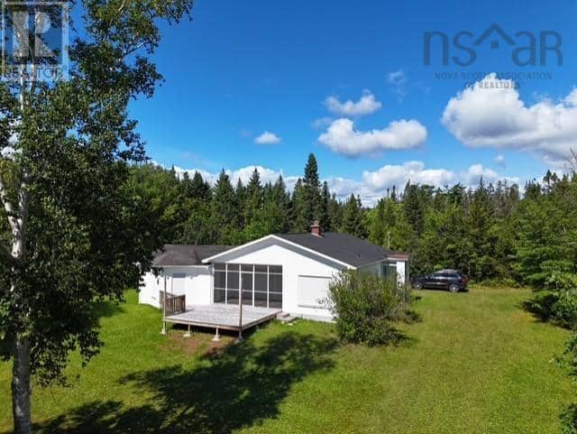 135 Eagles Way — photo 2 of 28
