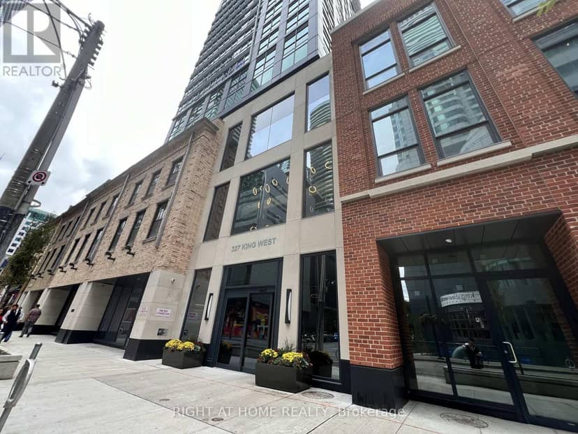 2301 - 327 King Street — photo 2 of 22