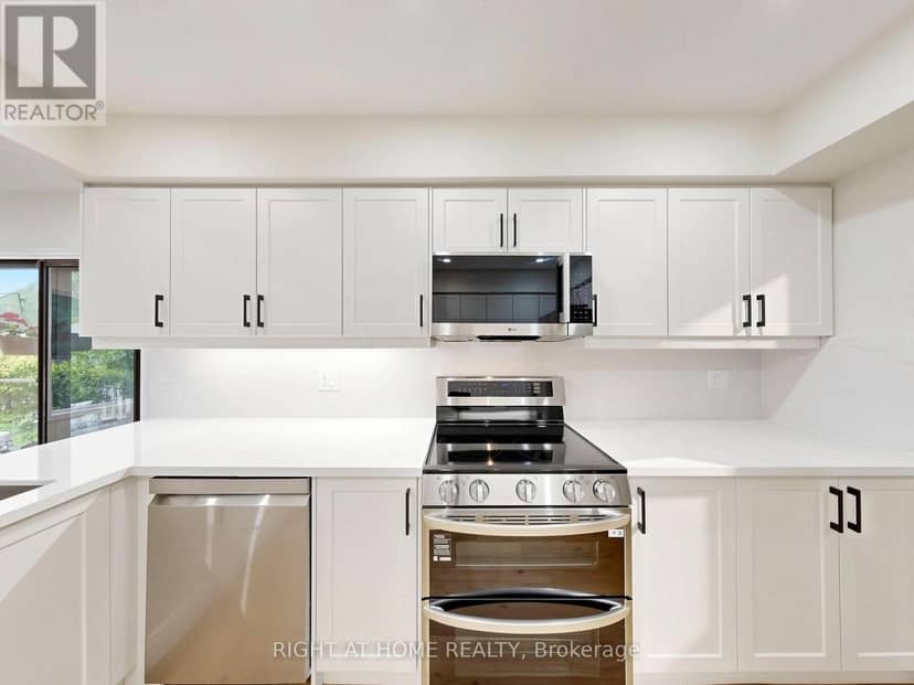2920 Kingsway Drive — photo 22 of 40