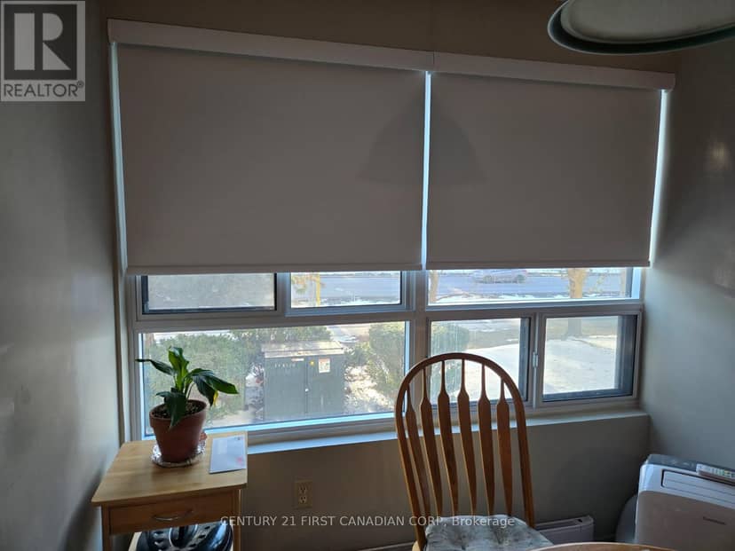 207 - 600 Grenfell Drive — photo 11 of 11