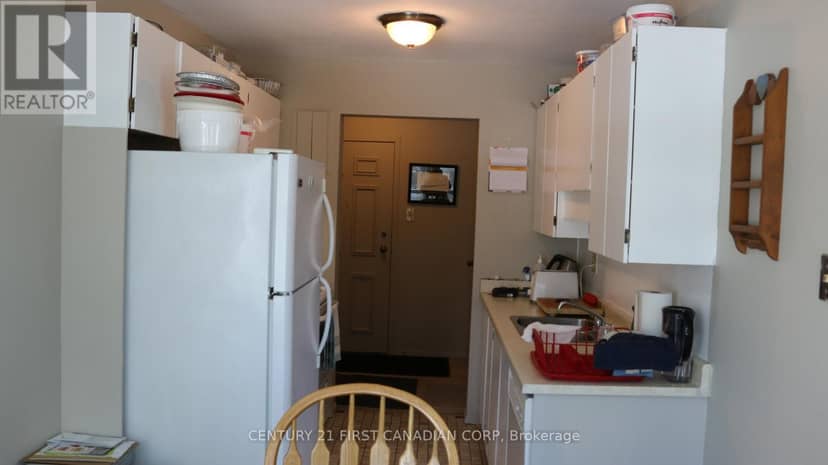 207 - 600 Grenfell Drive, London North, photo 7
