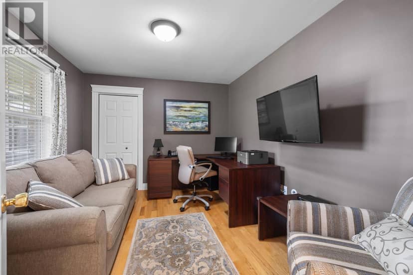 77 Parkside Drive — photo 15 of 40