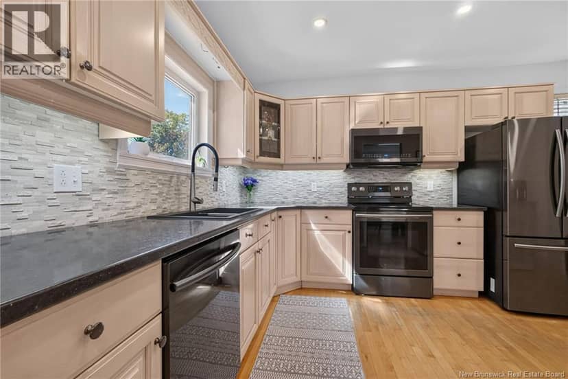 66 Broadway Street — photo 18 of 40