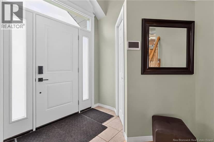287 Maplehurst Drive — photo 10 of 34