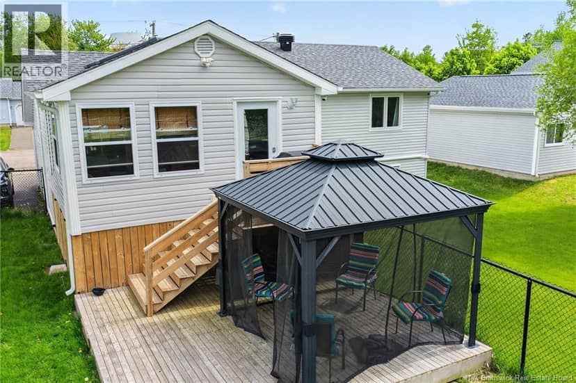 287 Maplehurst Drive — photo 2 of 34