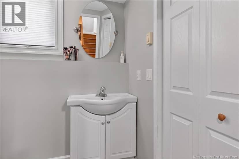 287 Maplehurst Drive — photo 32 of 34