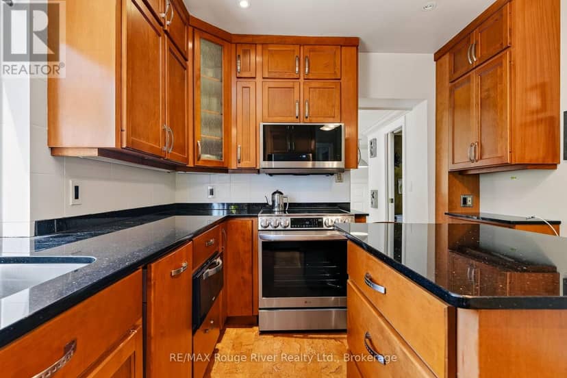 208 Albert Street — photo 20 of 40