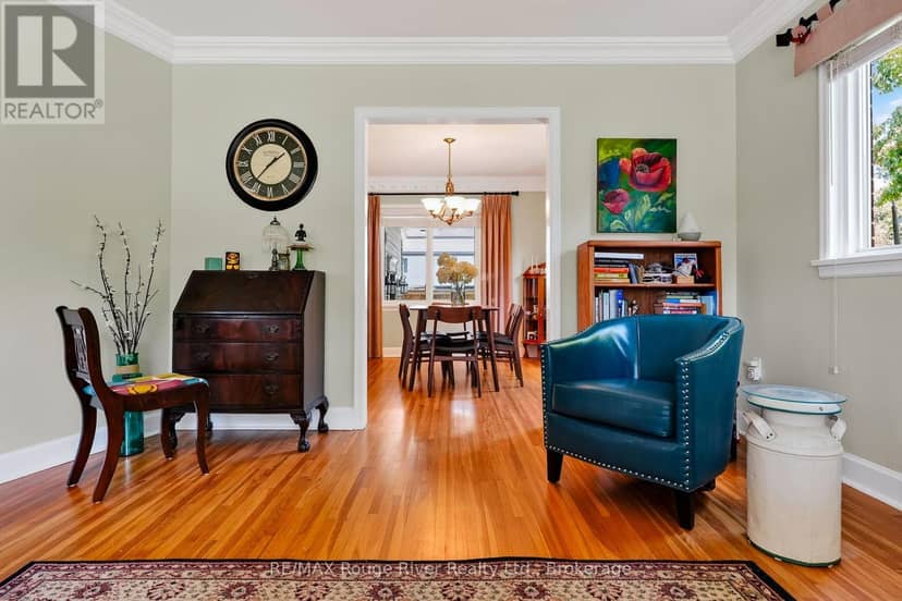 208 Albert Street — photo 12 of 40