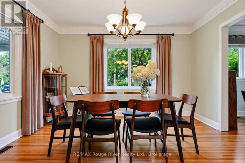 208 Albert Street — photo 15 of 40