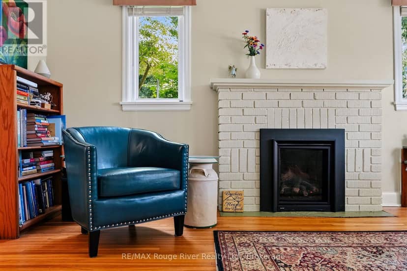 208 Albert Street — photo 10 of 40