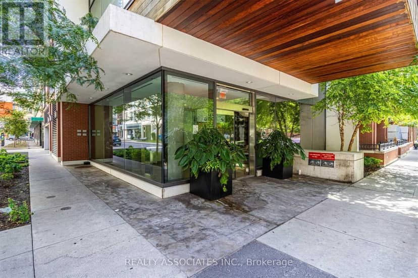 2105 - 75 St Nicholas Street — photo 13 of 23