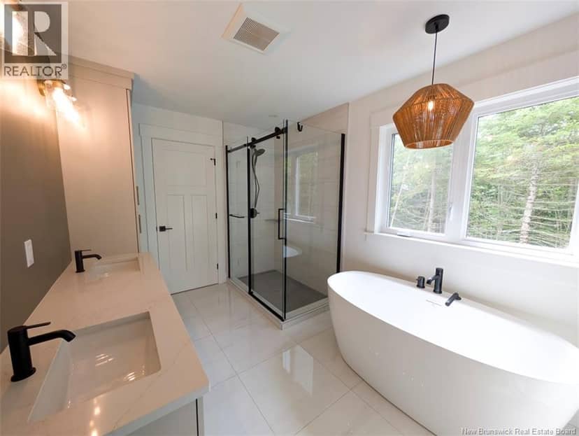 193 Rachel Street — photo 15 of 19