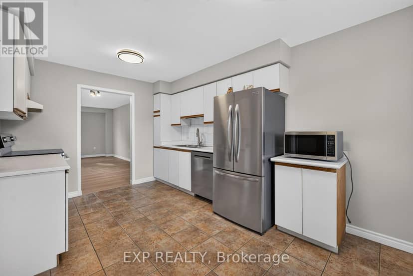 4385 Henry Avenue — photo 8 of 37
