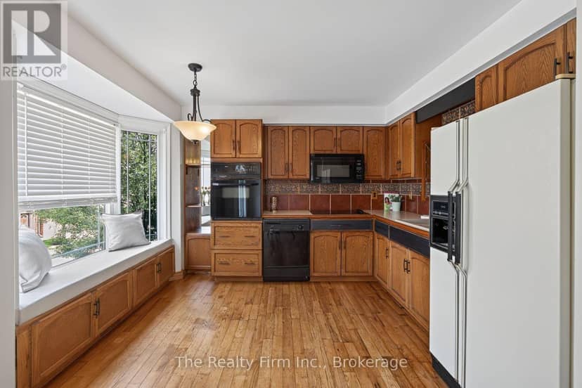 19 - 46 Conestoga Road — photo 18 of 35