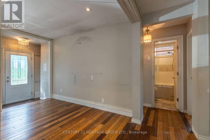 97 Zaph Avenue, Toronto, photo 8