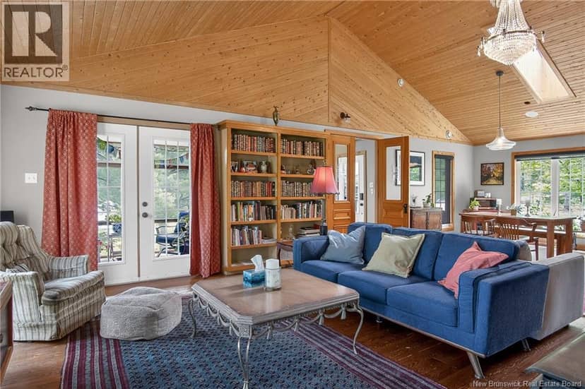 25 Bell Hill Road — photo 8 of 40