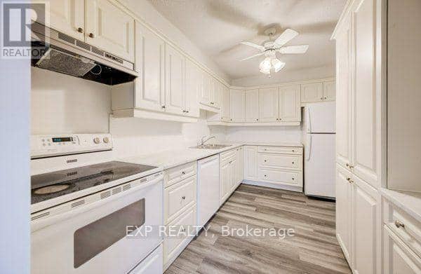 412 - 65 Westmount Road N — photo 10 of 32