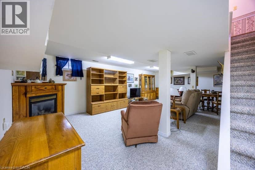 23 BACKUS Drive — photo 24 of 40