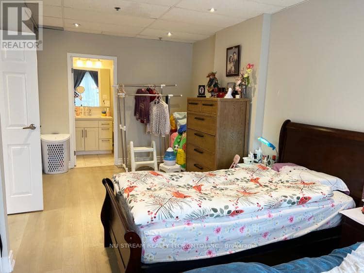 16 - 5800 Sheppard Avenue E — photo 23 of 33