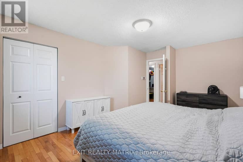 2807 Leonard Street — photo 18 of 38