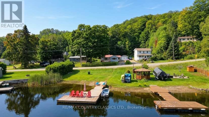 1055 Burleigh Road, Highlands East, photo 4