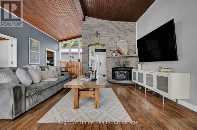 7508 Bamsey Drive — photo 16 of 40
