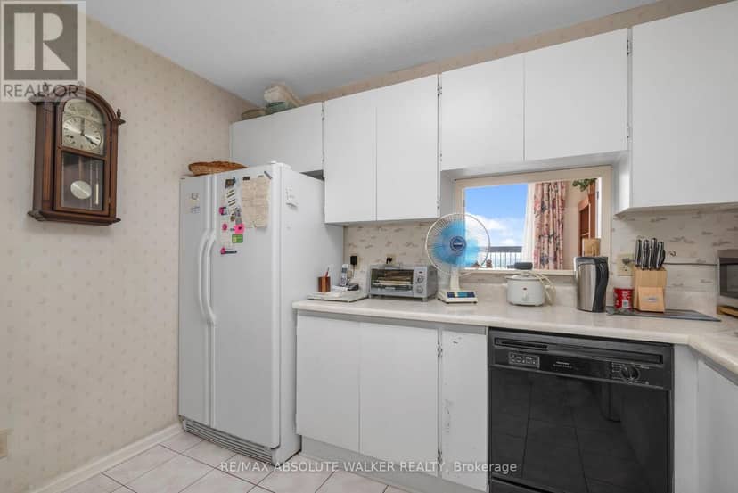PH6 - 1380 Prince Of Wales Drive — photo 13 of 34