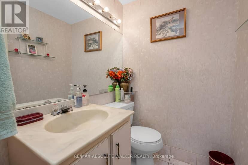 PH6 - 1380 Prince Of Wales Drive — photo 14 of 34