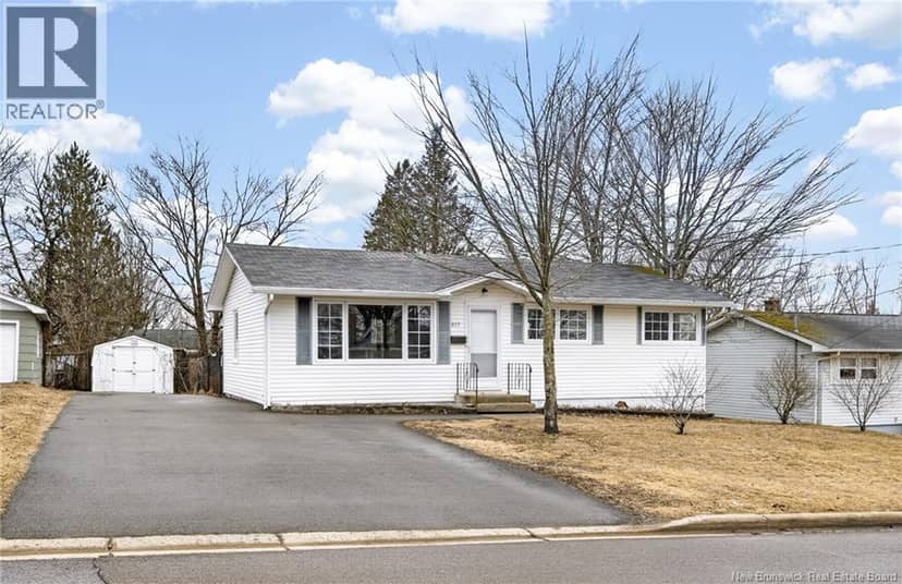 217 Canterbury Avenue — photo 1 of 40