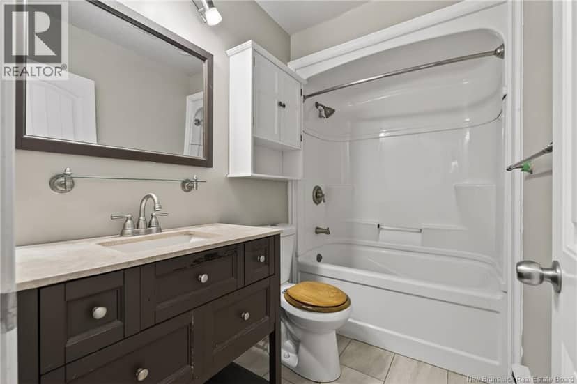 217 Canterbury Avenue — photo 16 of 40