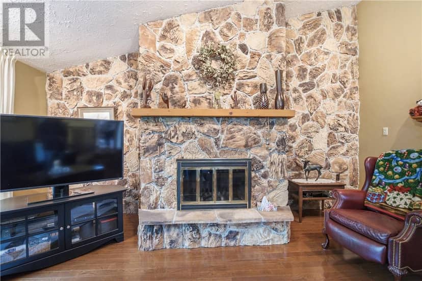 2124 Salo Road — photo 14 of 40