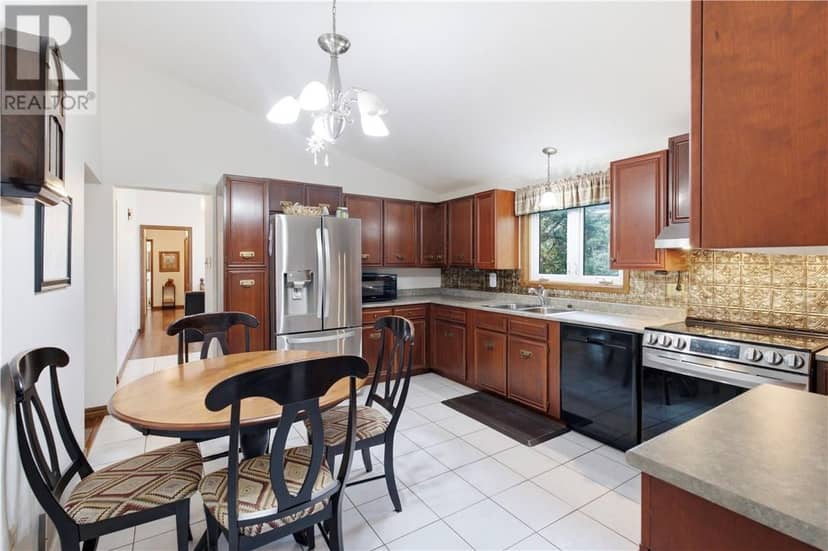 2124 Salo Road — photo 8 of 40